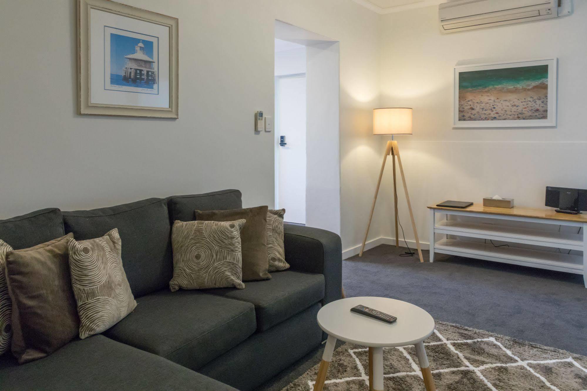 Bay 10 - Suites And Apartments Port Lincoln Dış mekan fotoğraf